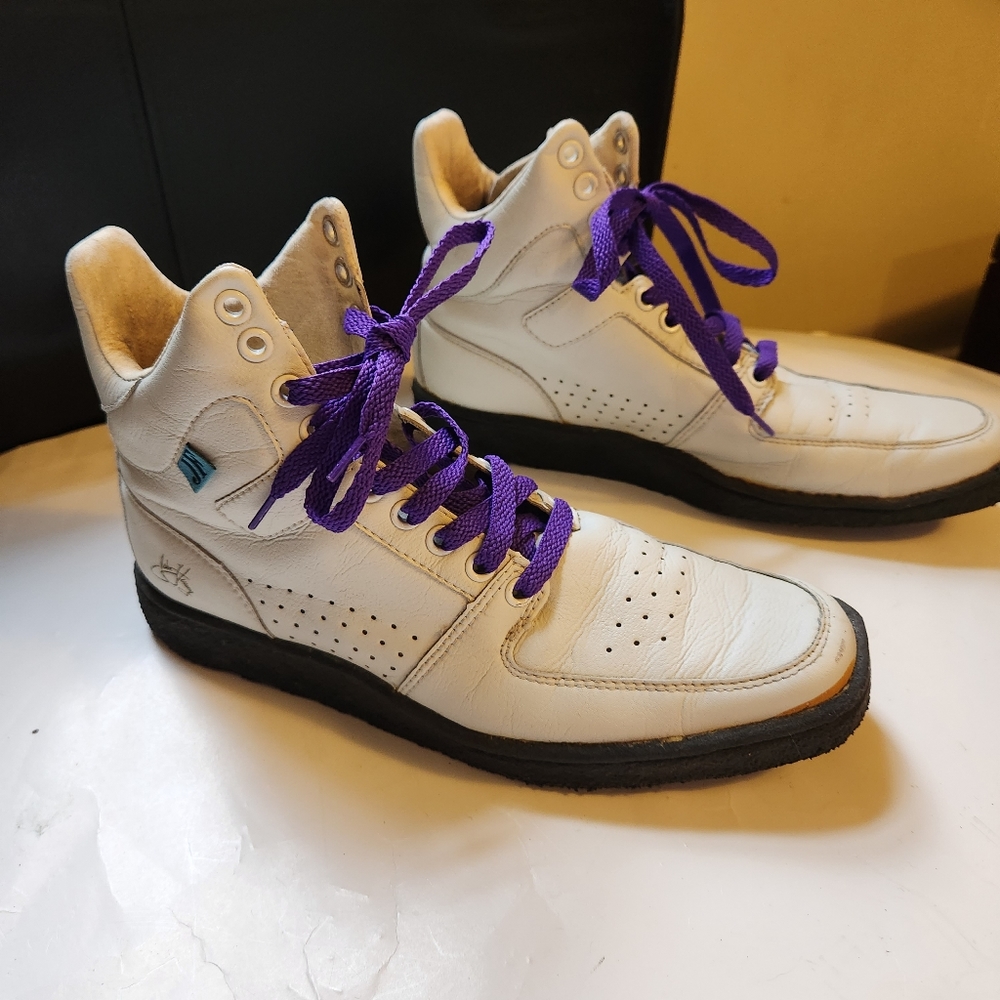 John Fluevog D.O.G.S Shawn vegan sneakers size 9 in GUC